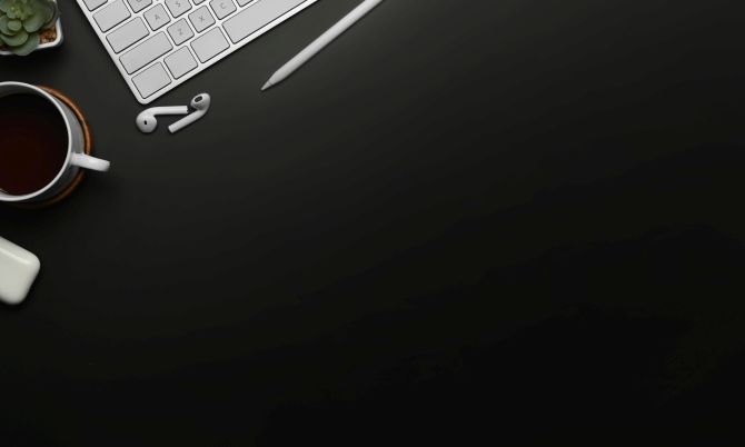 thronebook.com